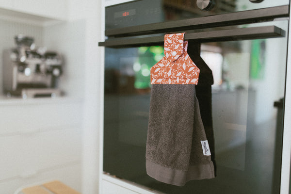 Pink Daisy Hanging Towel